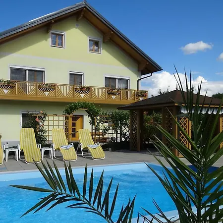 Pension Scherwirt Πανσιόν 3*