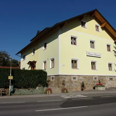 בית הארחה Pension Scherwirt